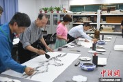 梦见抓鸡两岸艺术家在安徽“共绘一幅画”